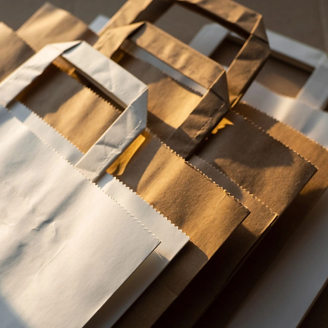 Papiertragetaschen 18x8x26 small